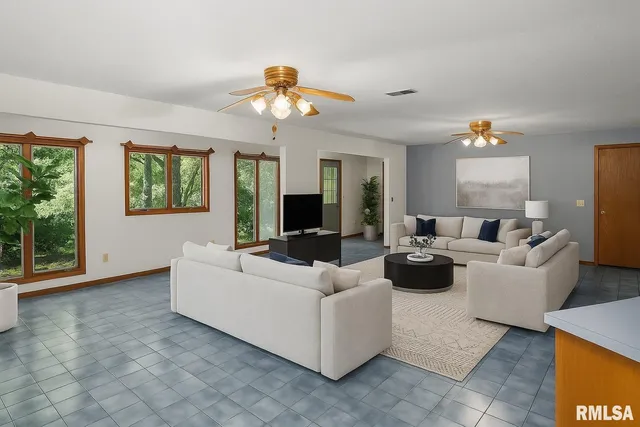 $295,000 | 9554 Rock River View, Colona, IL 61241