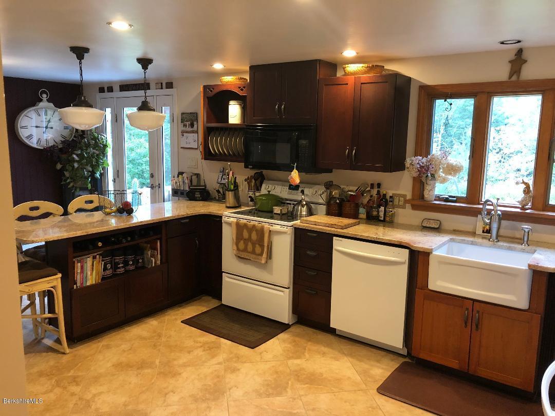 400 Michaels Road Hinsdale, MA 01235 - Photo 6 of 24 400 Michaels Kitchen