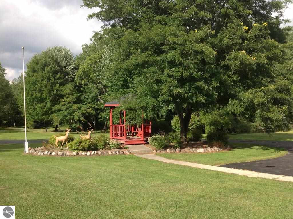 5691 East Valley Road Mount Pleasant, MI 48858 - Photo 7 of 53 1789873-6.JPG
