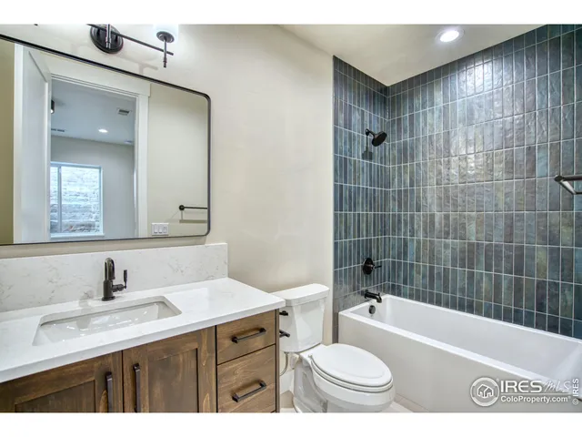 a picture of a bench in a white cabinet