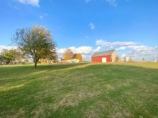 $100,000 | 3227 West 300 South, Winchester, IN 47394