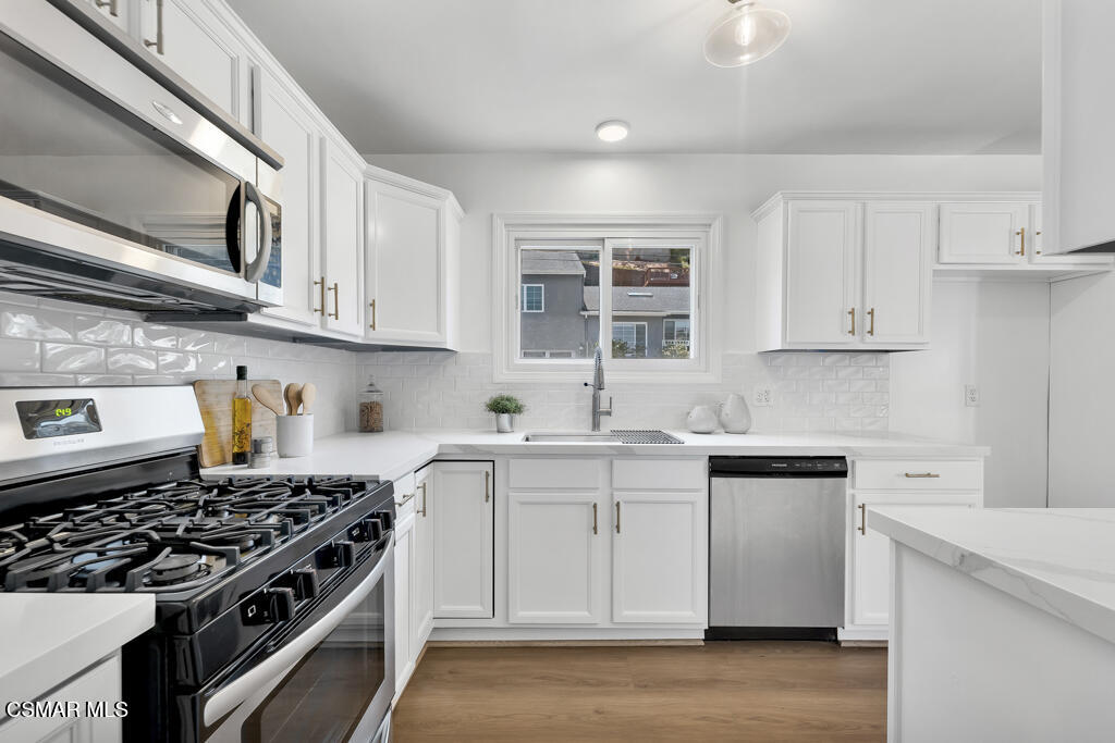 401 Campdell Street Playa del Rey, CA 90293 - Photo 11 of 46 401 Campdell St - HsHProd-20