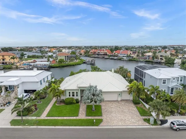 $2,699,999 | 811 Birdie Way, Apollo Beach, FL 33572