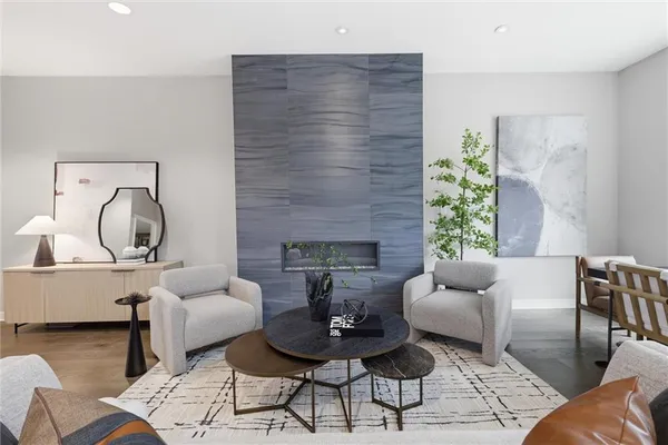 $775,000 | 1722 Madison Avenue, Kansas City, MO 64108