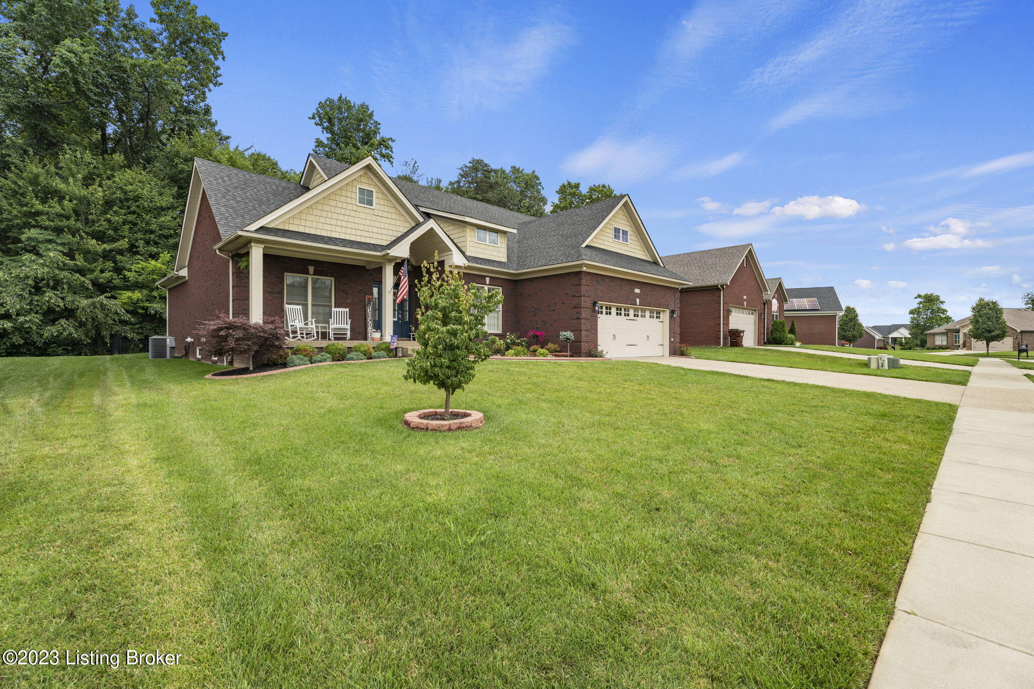 10118 Reeseman Drive Louisville, KY 40291 - Photo 2 of 26 2-web-or-mls-10118 Reeseman Dr-25