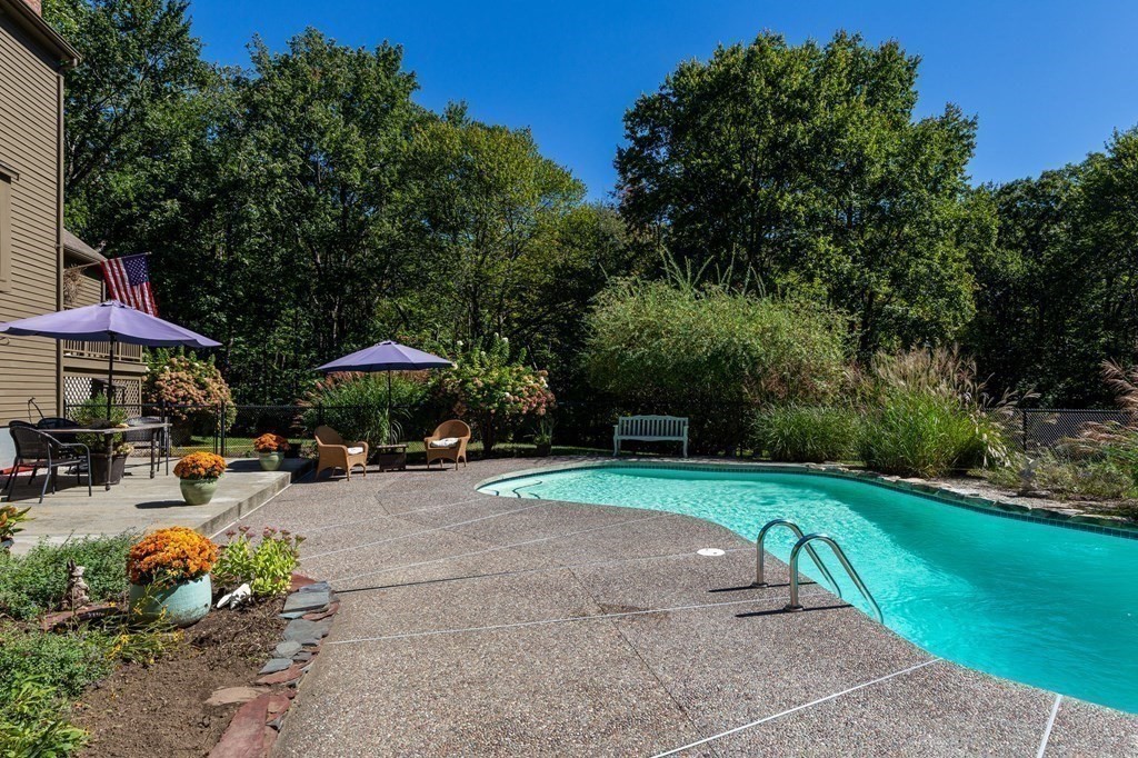 4 Chestnut Street Hopkinton, MA 01748 - Photo 31 of 40