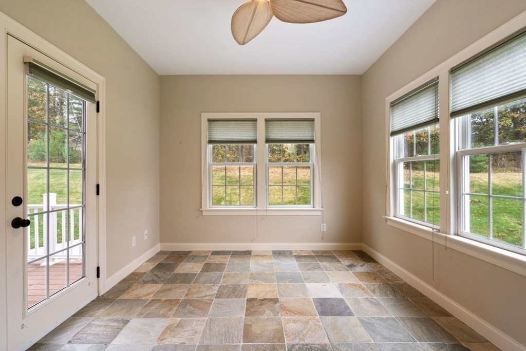 9 Ridgewood Crossing, Unit 9 Hingham, MA 02043 - Photo 11 of 31