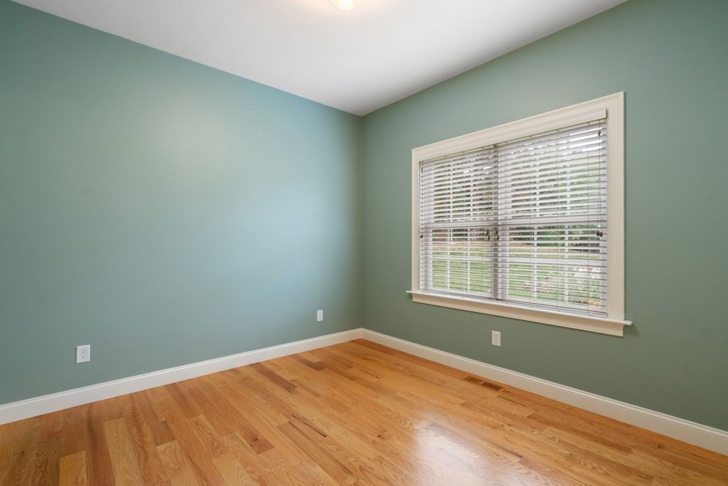 9 Ridgewood Crossing, Unit 9 Hingham, MA 02043 - Photo 19 of 31