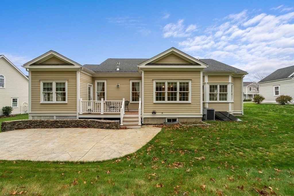 9 Ridgewood Crossing, Unit 9 Hingham, MA 02043 - Photo 25 of 31