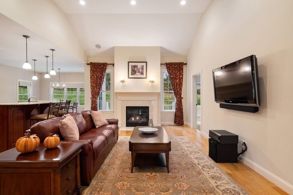 9 Ridgewood Crossing, Unit 9 Hingham, MA 02043 - Photo 8 of 31