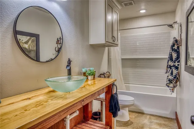 $549,000 | 14125 County Road 164, Unit COUNTYROAD, Iola, TX 77861