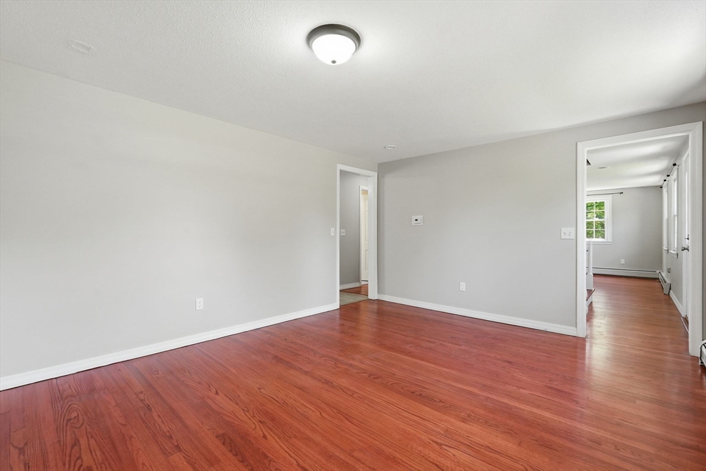 1107 North Pleasant Street Amherst, MA 01002 - Photo 11 of 42