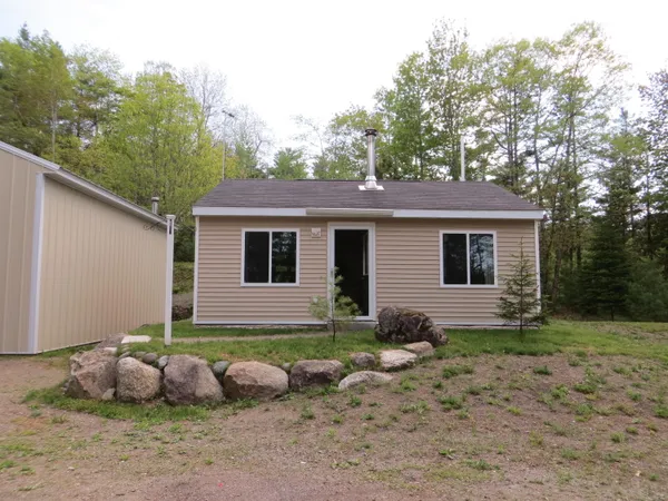 $150,000 | 12 Tannery Loop, Amherst, ME 04605
