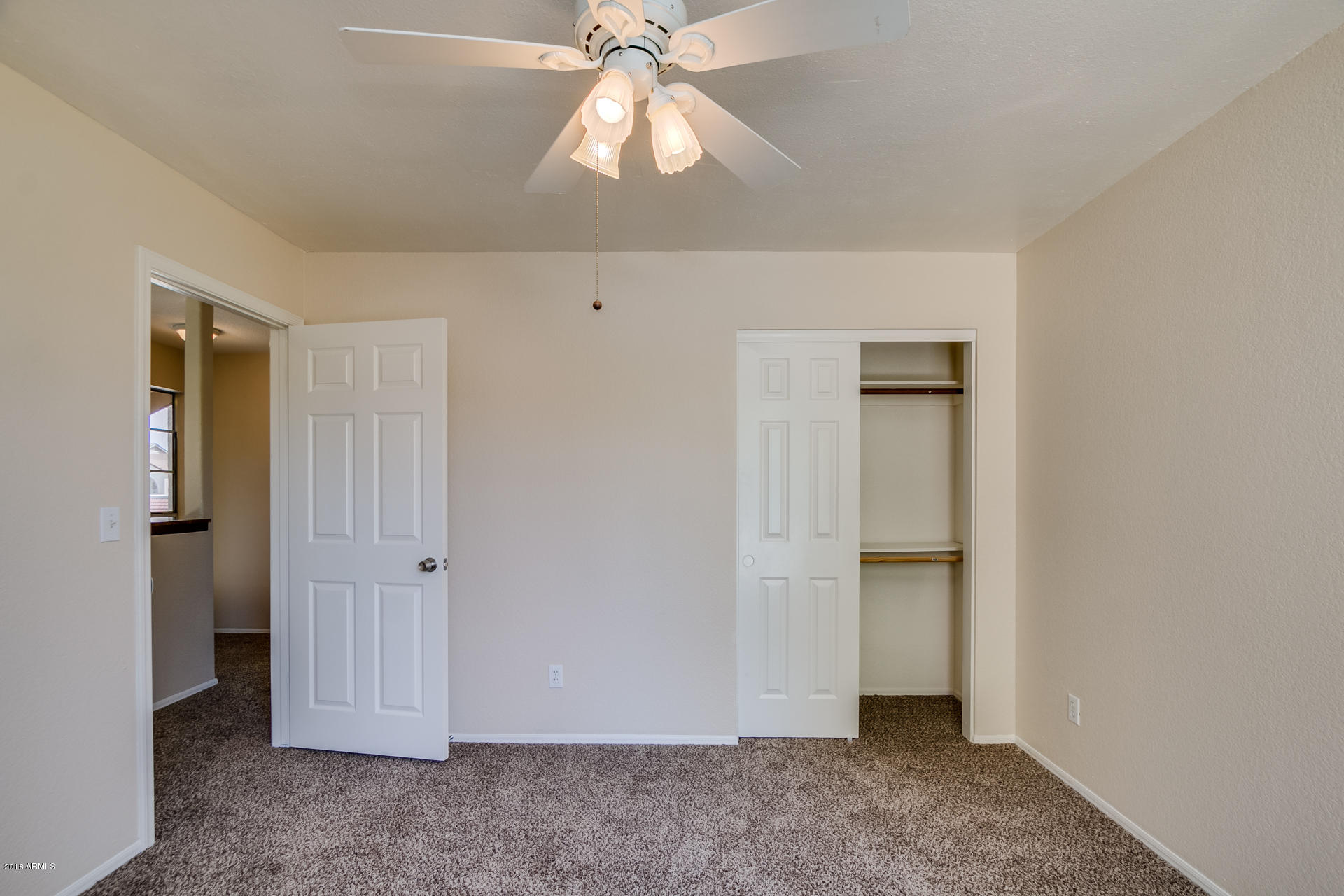 522 East Utopia Road Phoenix, AZ 85024 - Photo 23 of 35 a view of empty room with window