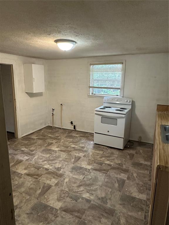 4235 Roulhac Marianna, FL 32448 - Photo 11 of 15