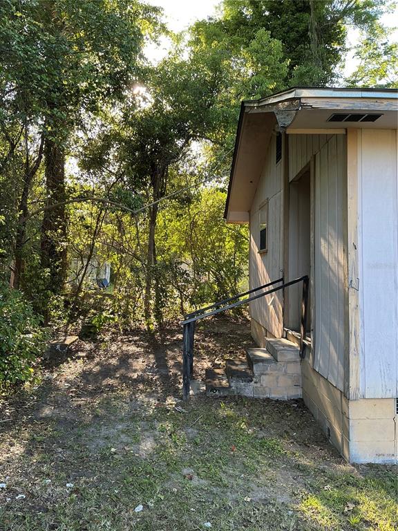 4235 Roulhac Marianna, FL 32448 - Photo 14 of 15 a view of a small house