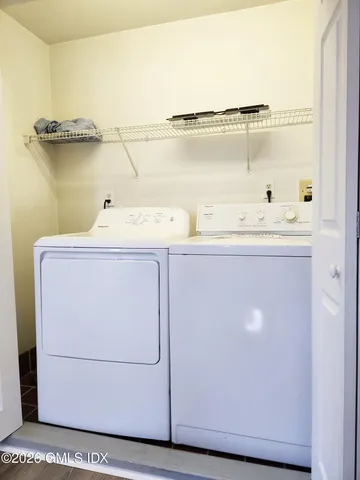 $2,950 | 77 Valley Road, Cos Cob, CT 06807