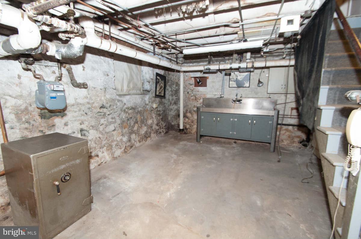 531 Nottingham Road Baltimore, MD 21229 - Photo 13 of 14 Basement