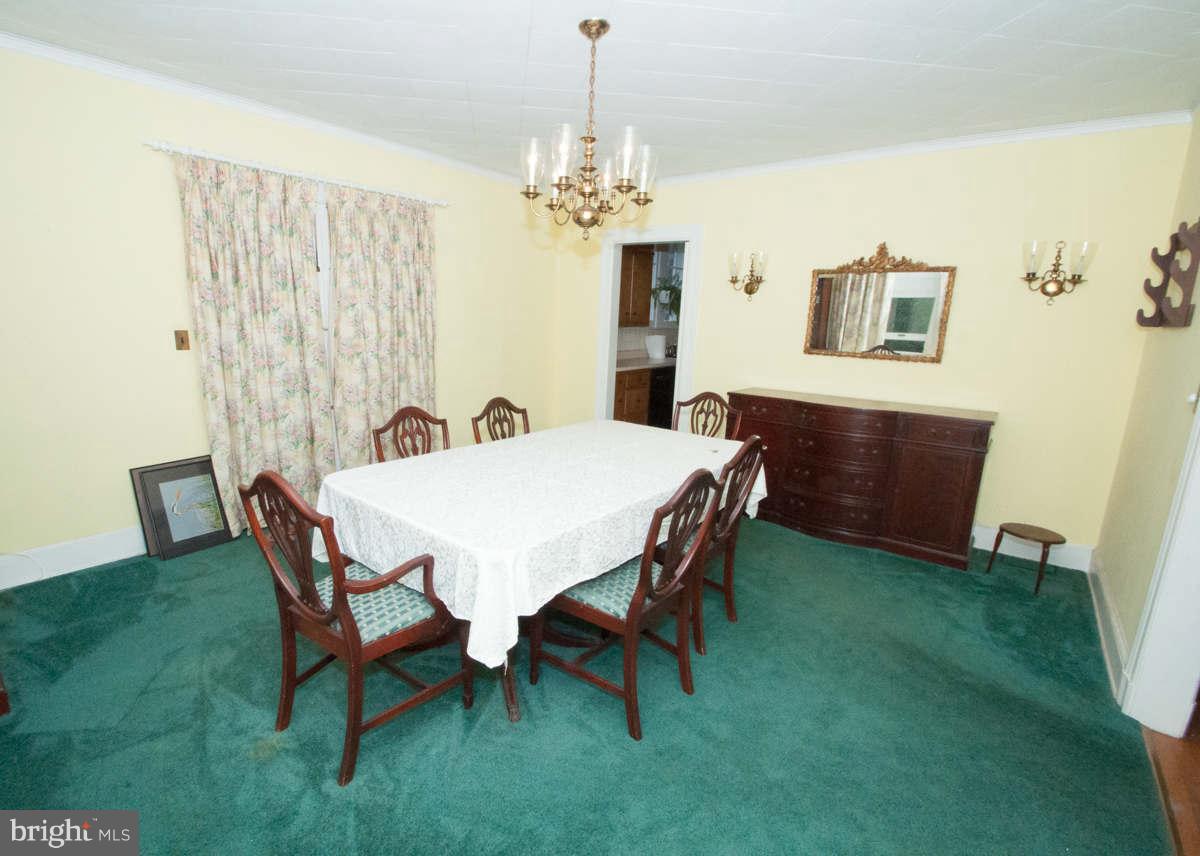 531 Nottingham Road Baltimore, MD 21229 - Photo 3 of 14 Dining Room