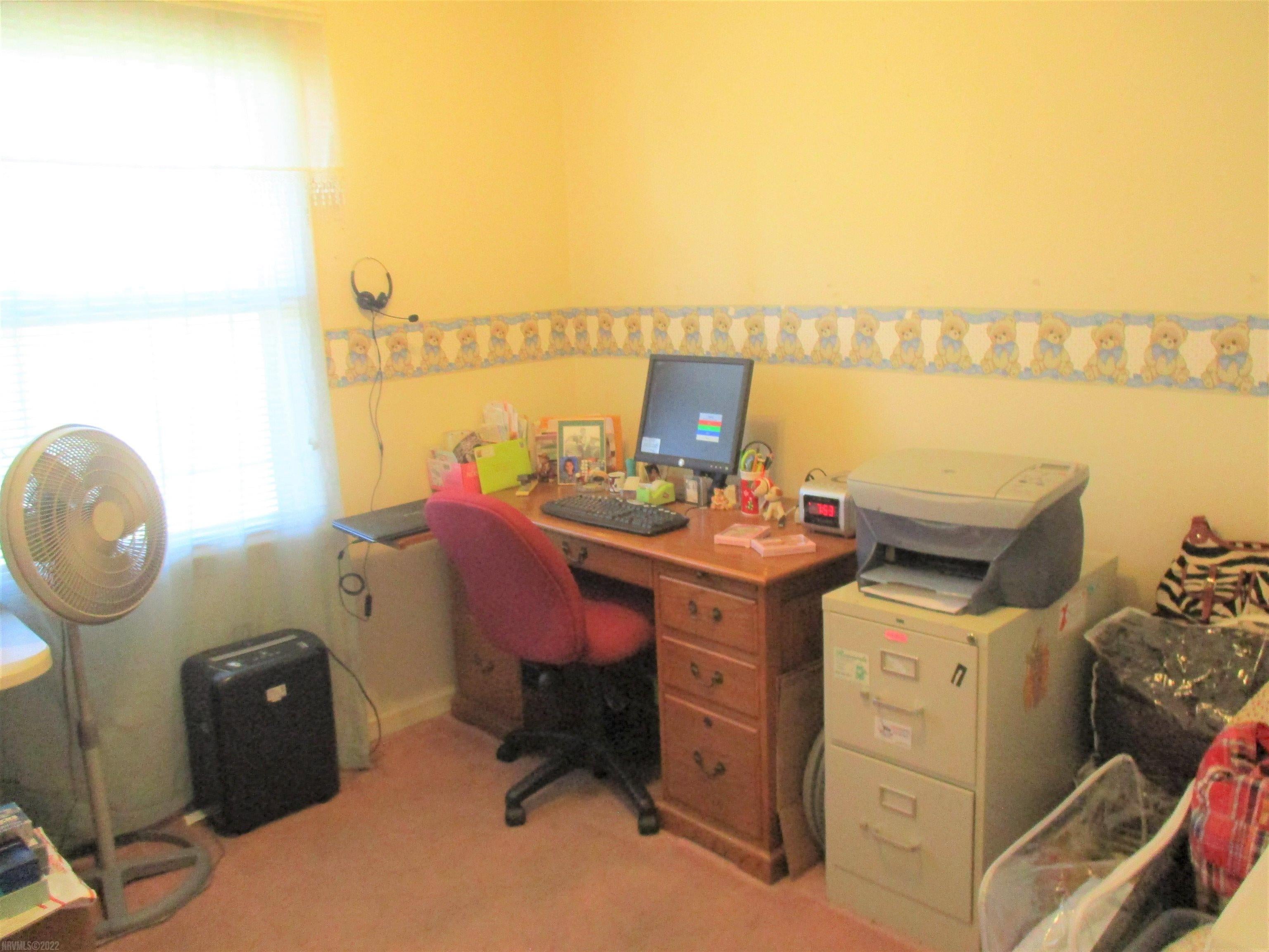 7723 Brooklyn Road Radford, VA 24141 - Photo 10 of 13 Gallery Image 10