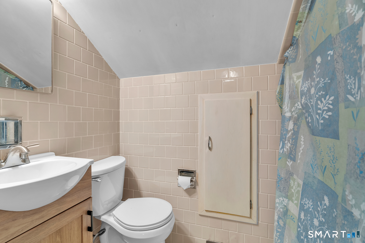215 Walnut Street Putnam, CT 06260 - Photo 23 of 39