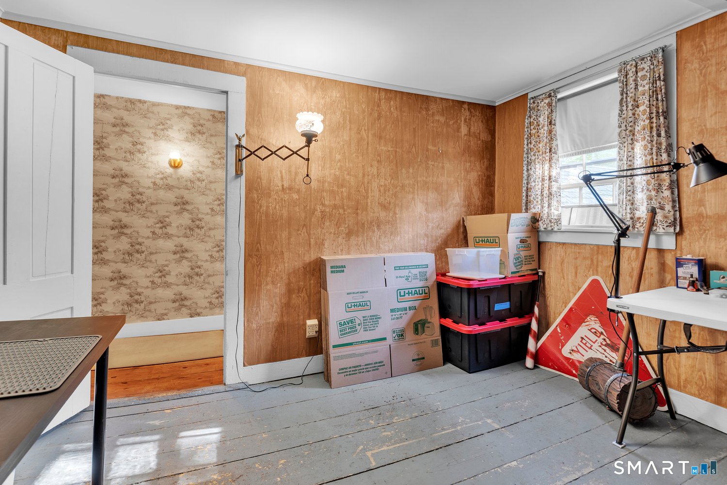 215 Walnut Street Putnam, CT 06260 - Photo 24 of 39