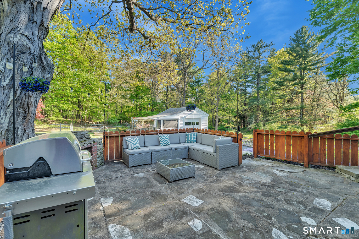 215 Walnut Street Putnam, CT 06260 - Photo 33 of 39