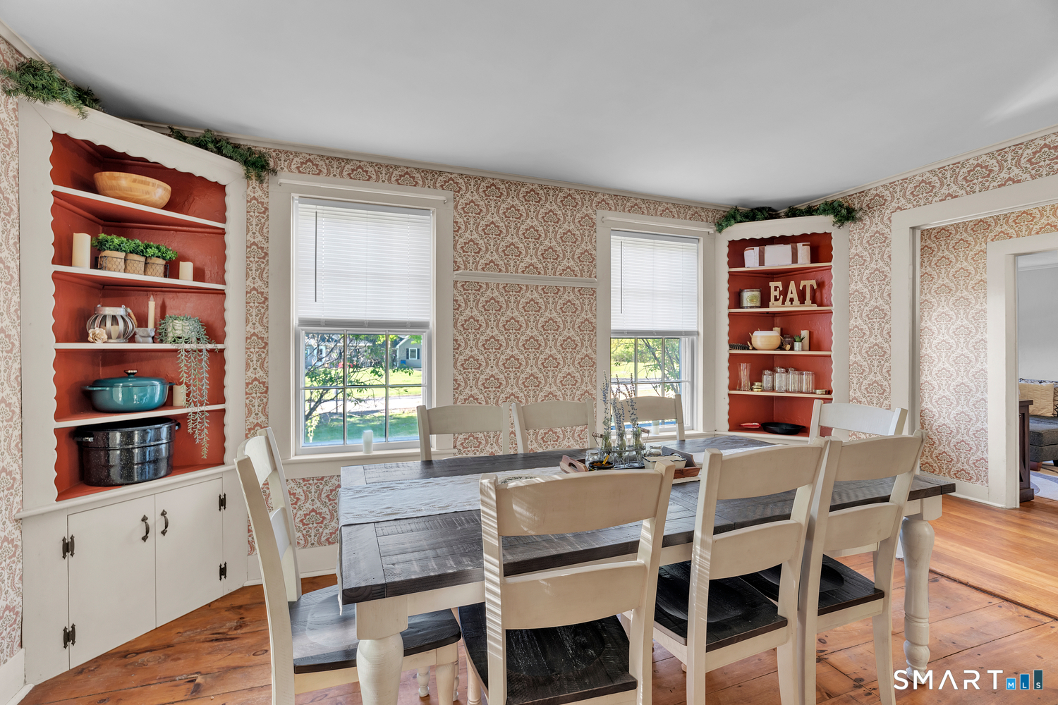 215 Walnut Street Putnam, CT 06260 - Photo 8 of 39