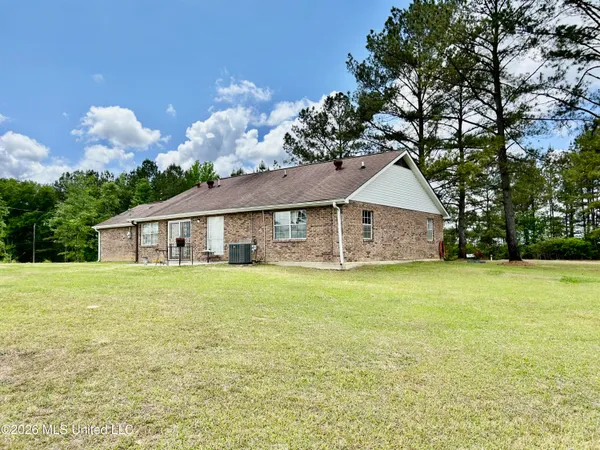 $274,500 | 126 New Hopewell Church Road, Taylorsville, MS 39168
