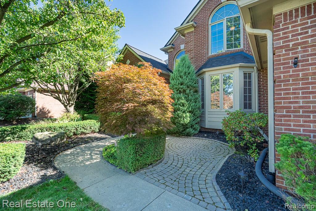6615 Chatham Circle Rochester Hills, MI 48306 - Photo 2 of 62