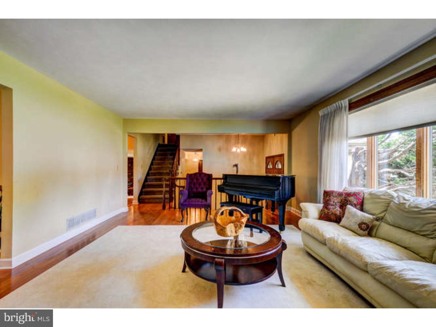 23 Stratton Drive Hamilton, NJ 08690 - Photo 4 of 25 Gallery Image 4