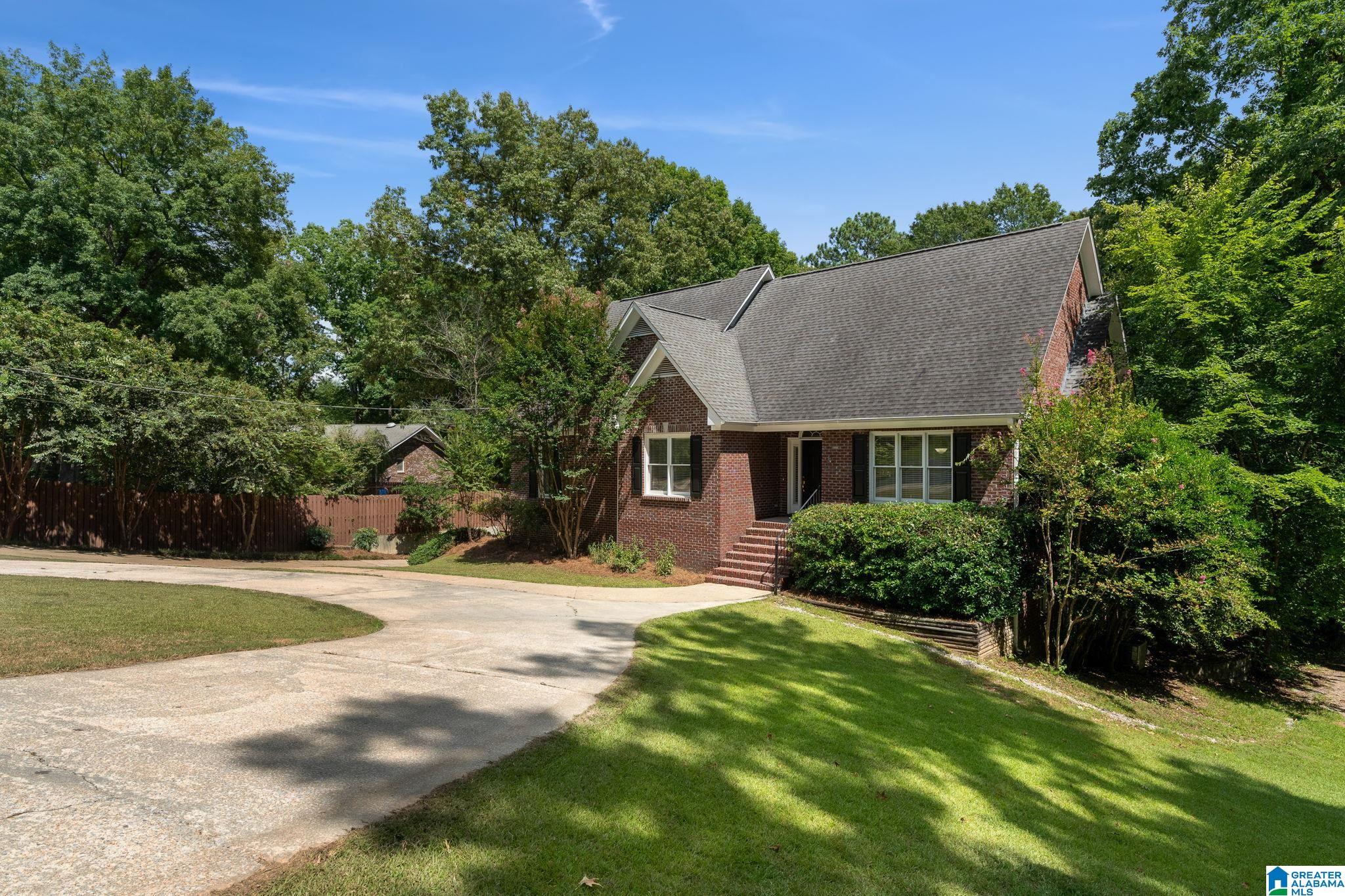 2307 Kristen Circle Pelham, AL 35124 - Photo 2 of 46