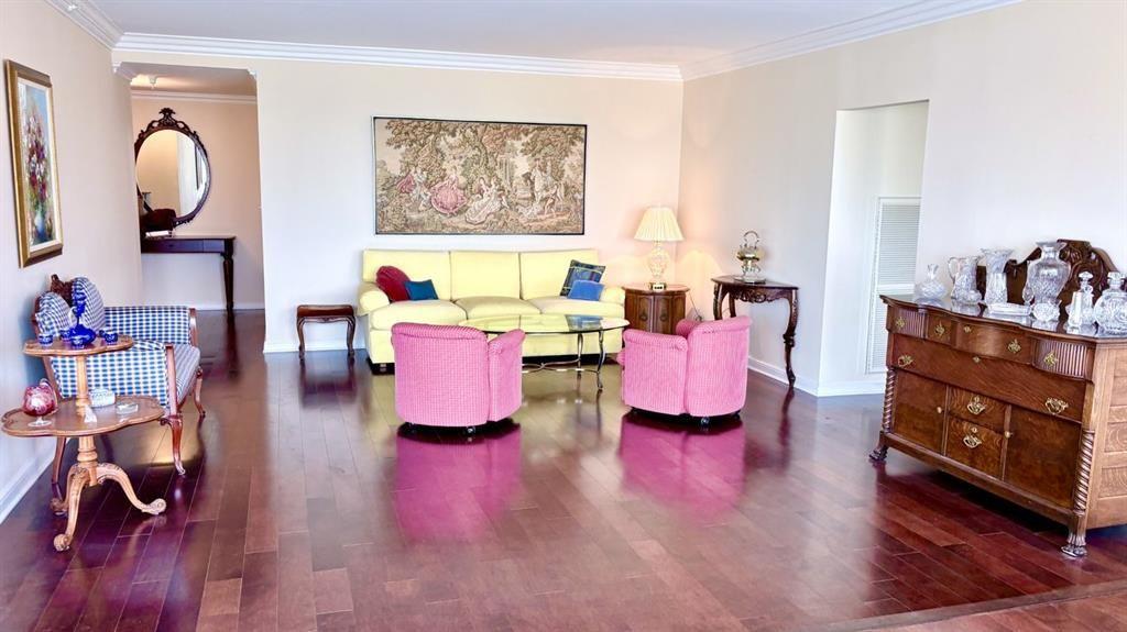 750 Washington Road, Unit 1106 Pittsburgh, PA 15228 - Photo 2 of 20