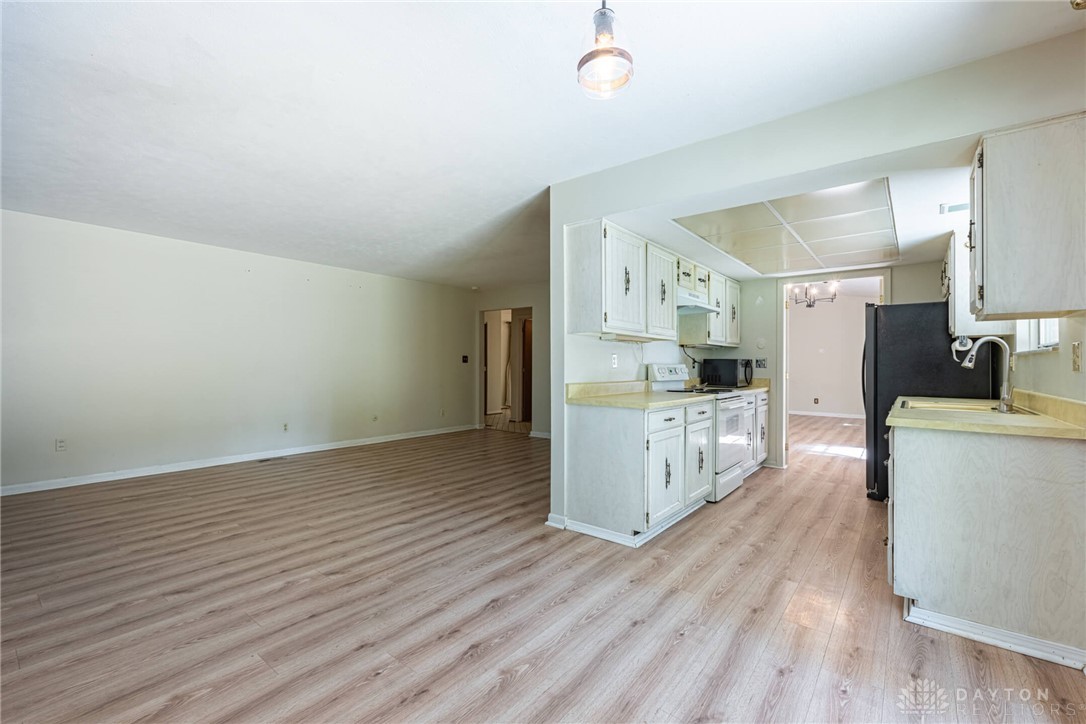 7635 Bigger Road Centerville, OH 45459 - Photo 9 of 41 Gallery Image 9