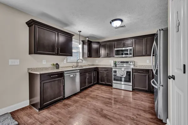 $1,850 | 1289 Morstead Drive, Clarksville, TN 37042