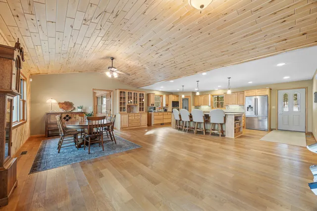 $895,000 | 38611 Co Highway 35, Waubun, MN 56589