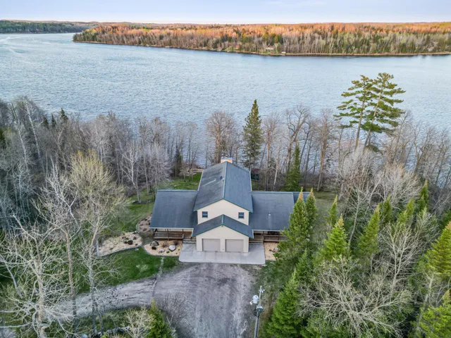 $895,000 | 38611 Co Highway 35, Waubun, MN 56589