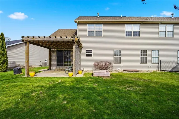$299,900 | 2884 Benson Lane, Normal, IL 61761