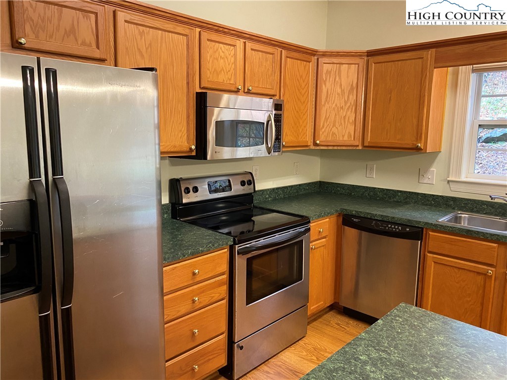 115 Blue Ridge Avenue Boone, NC 28607 - Photo 11 of 23 Gallery Image 11