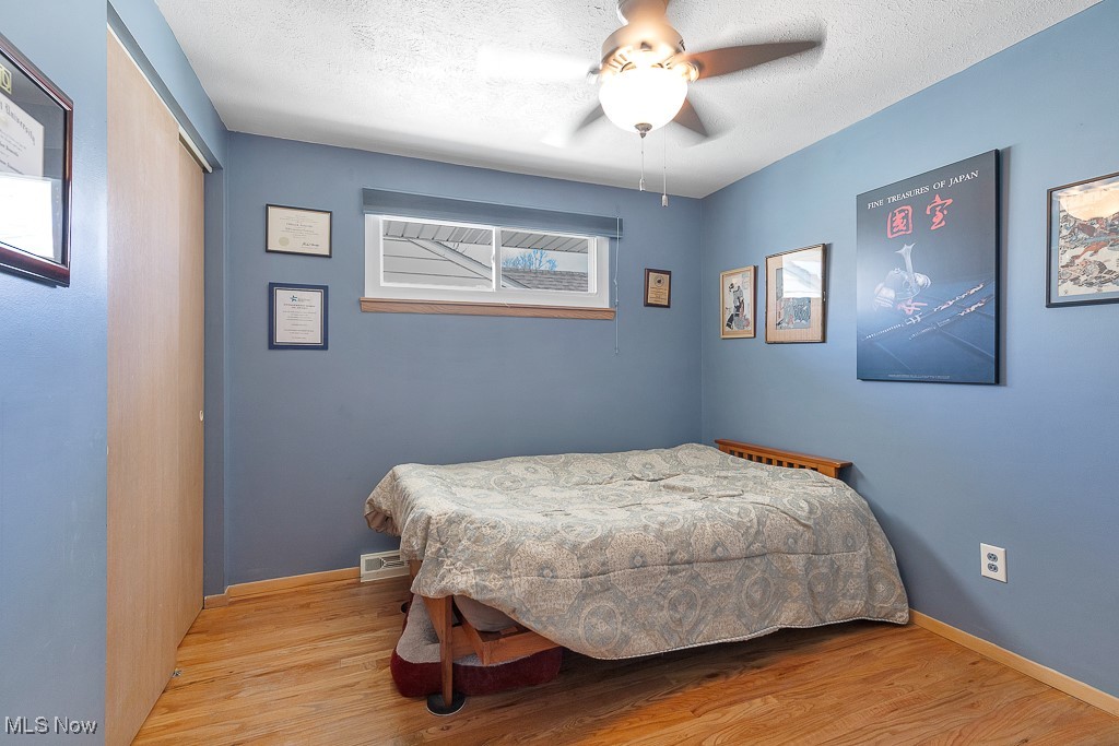 32616 Knobel Road Willowick, OH 44095 - Photo 14 of 20