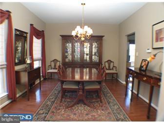 51 Windingbrook Road Bordentown, NJ 08505 - Photo 4 of 11 Dining Room