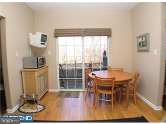 51 Windingbrook Road Bordentown, NJ 08505 - Photo 6 of 11 Breakfast Room