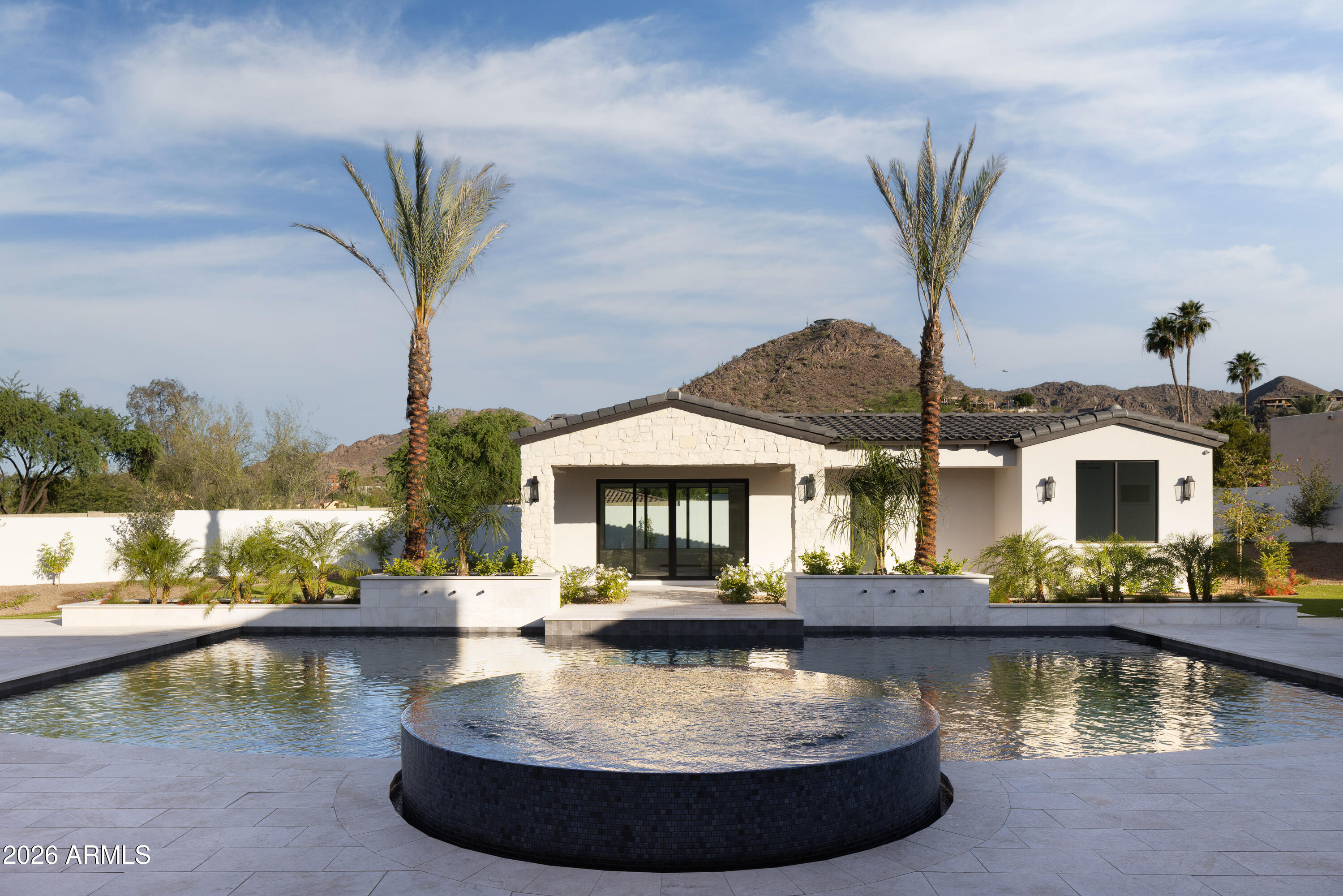 6610 North Mountain View Road Paradise Valley, AZ 85253 - Photo 12 of 27 Stunning Backyard