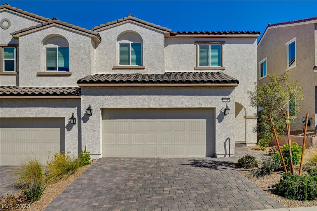 371 Rosefinch Street Henderson, NV 89012 - Photo 2 of 50