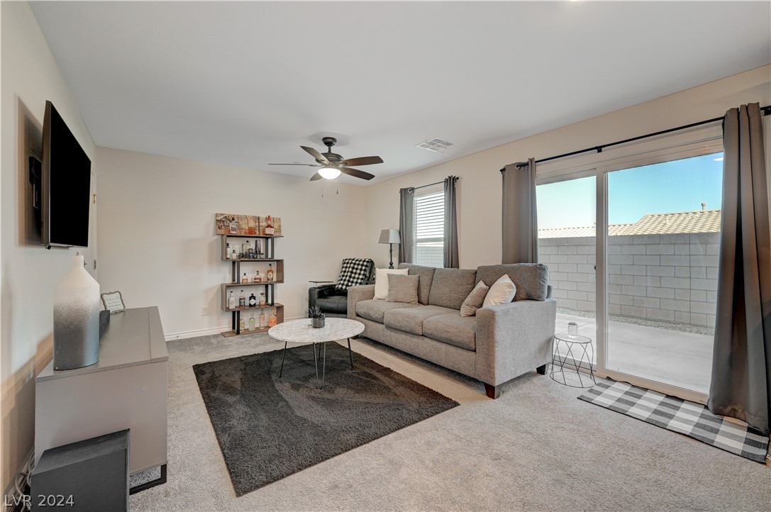 371 Rosefinch Street Henderson, NV 89012 - Photo 10 of 50