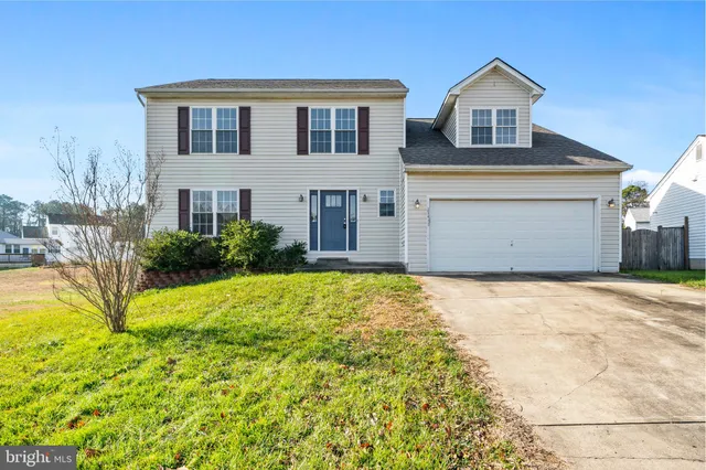 $2,450 | 21443 Hillary Court, Lexington Park, MD 20653