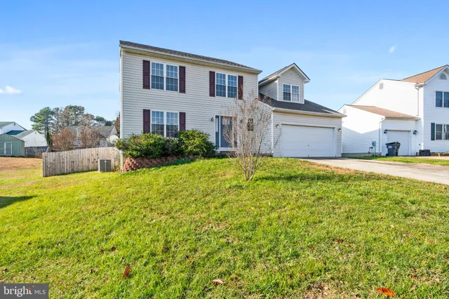 $2,450 | 21443 Hillary Court, Lexington Park, MD 20653