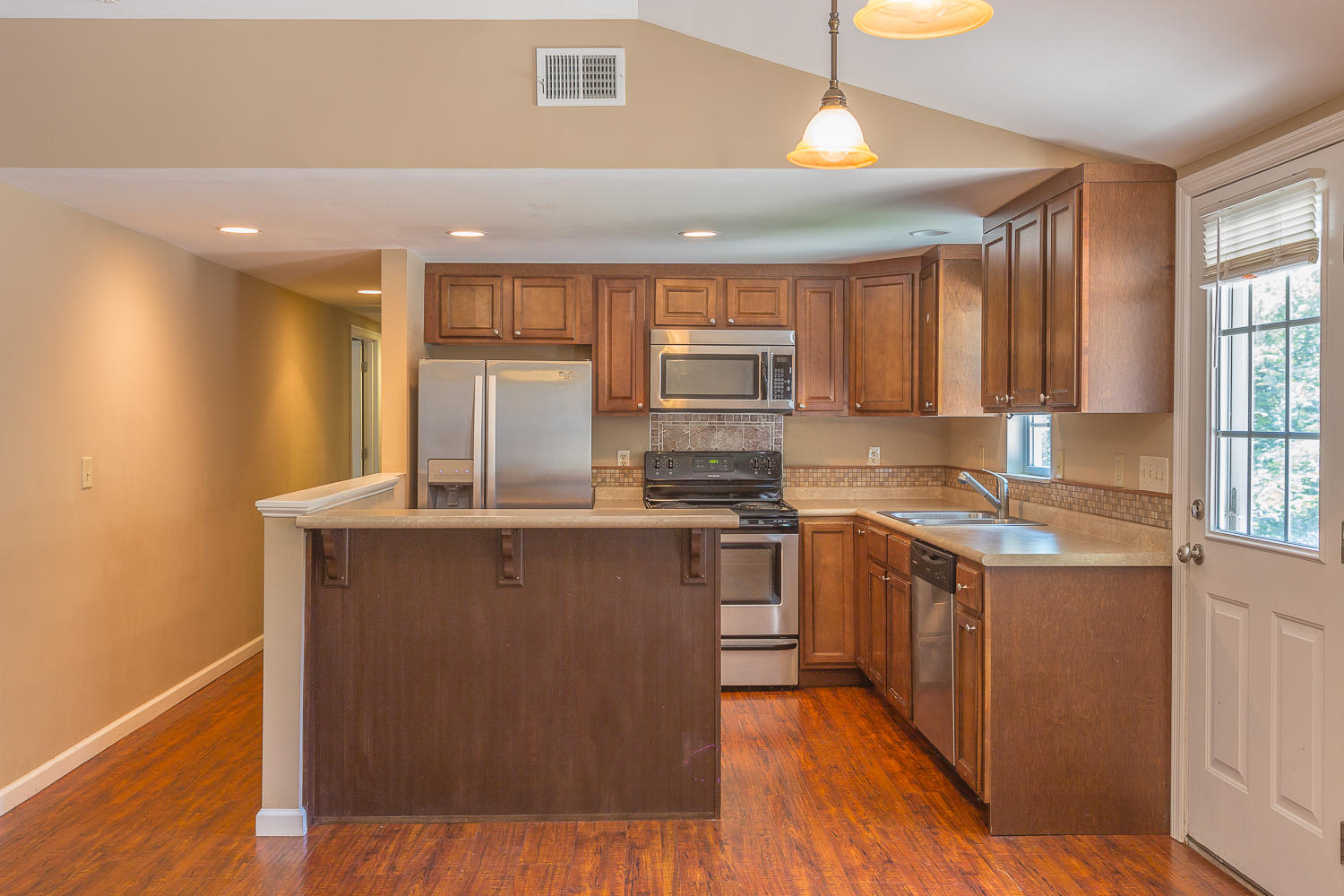 8828 Igou Gap Road Chattanooga, TN 37421 - Photo 13 of 60 8828 Igou Gap-39