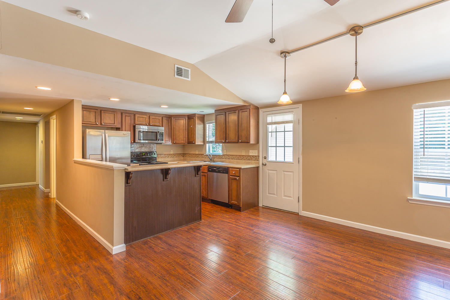 8828 Igou Gap Road Chattanooga, TN 37421 - Photo 15 of 60 8828 Igou Gap-41