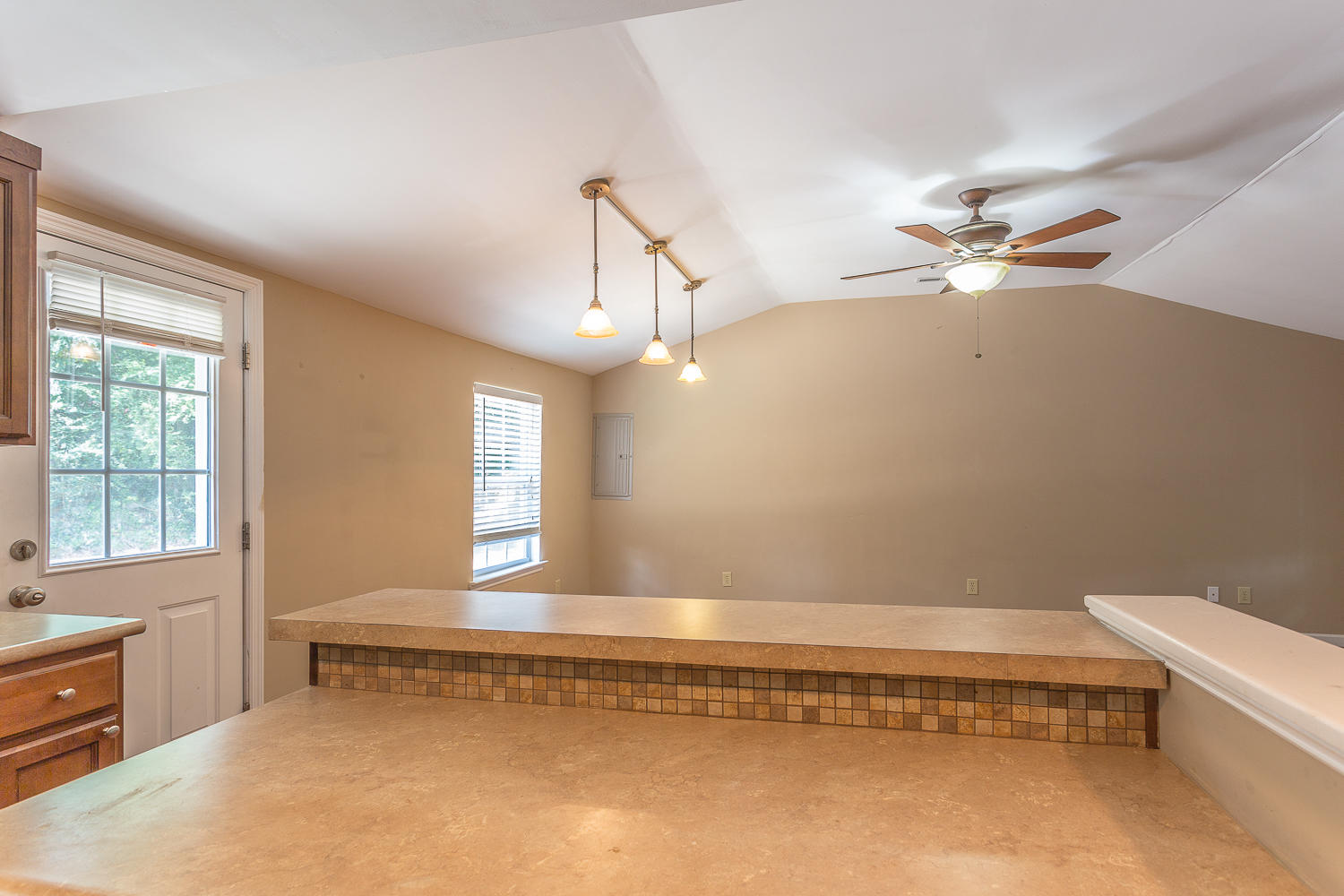8828 Igou Gap Road Chattanooga, TN 37421 - Photo 17 of 60 8828 Igou Gap-43